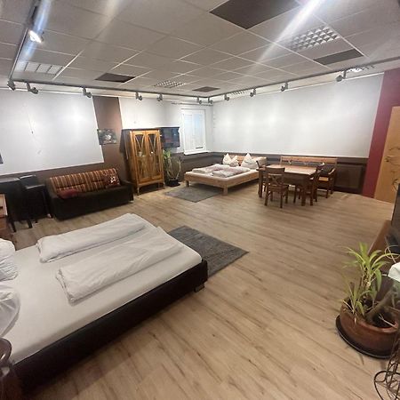 Nous Cafe & Restaurant Hotel Krumnussbaum Ngoại thất bức ảnh