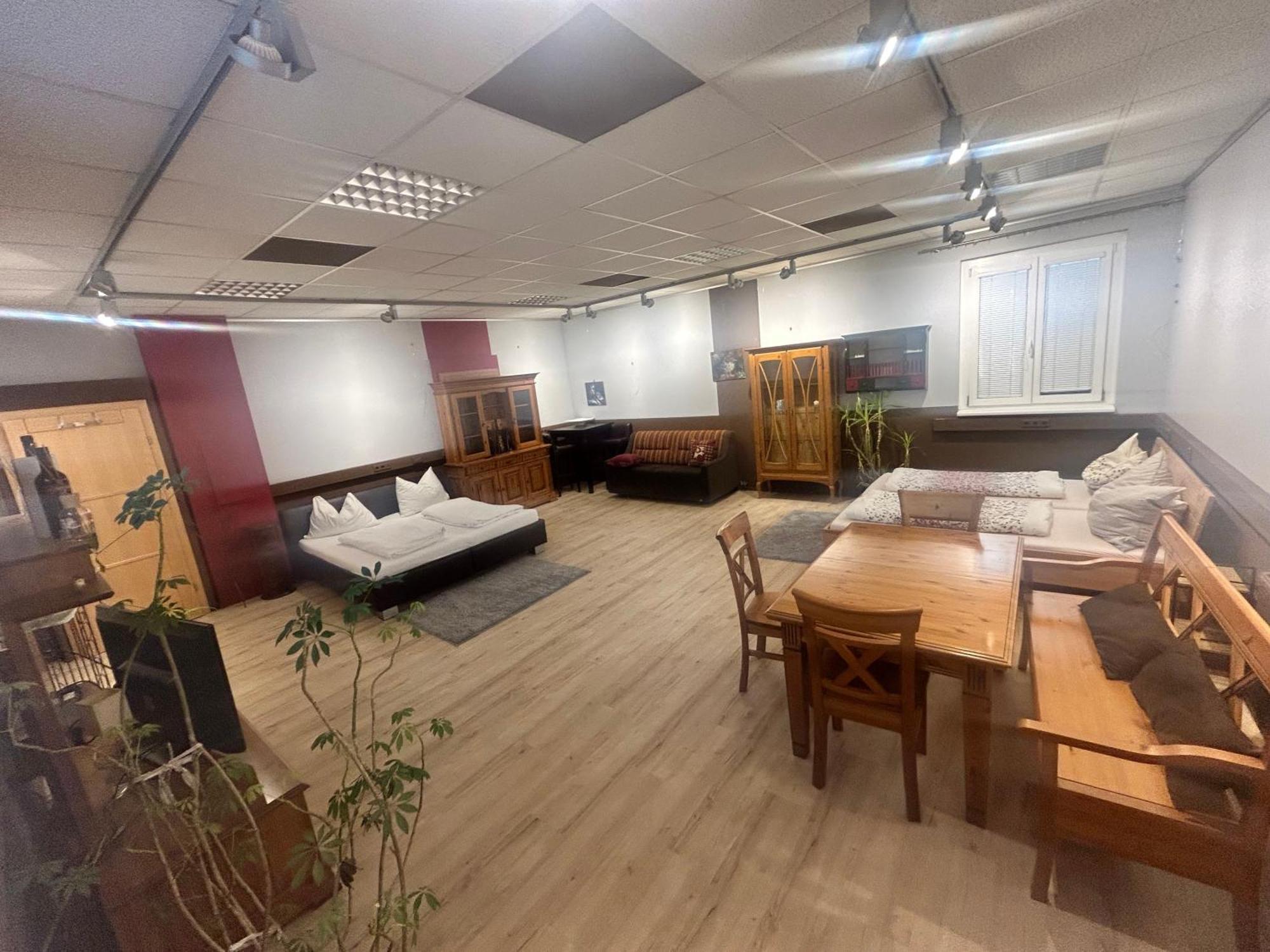 Nous Cafe & Restaurant Hotel Krumnussbaum Ngoại thất bức ảnh